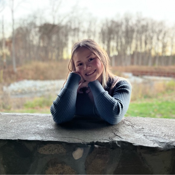 Meet your Posher, Mercades - Picture 1 of 1